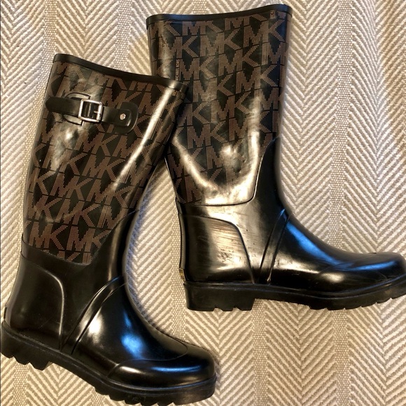 michael kors rain boots size 10